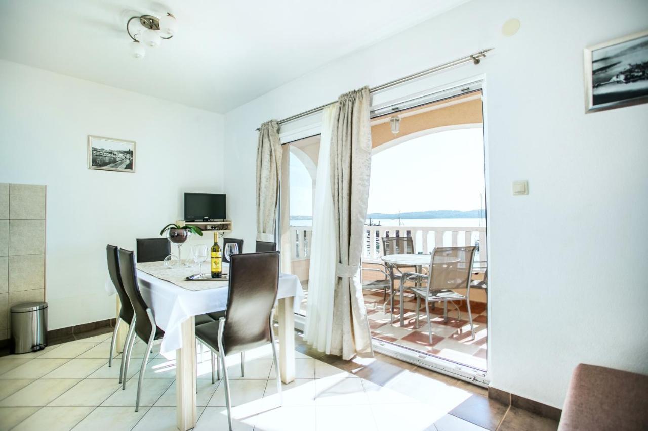 Kaja - Right Next To The Beach Trogir Exterior foto
