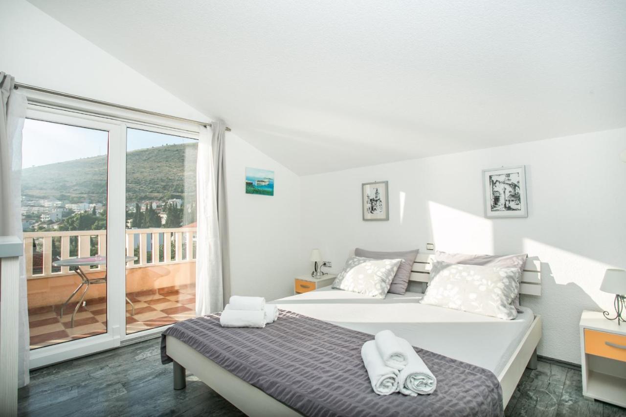 Kaja - Right Next To The Beach Trogir Exterior foto