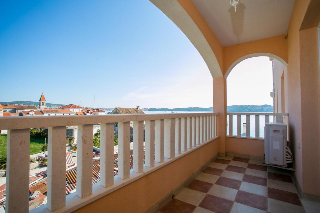 Kaja - Right Next To The Beach Trogir Exterior foto